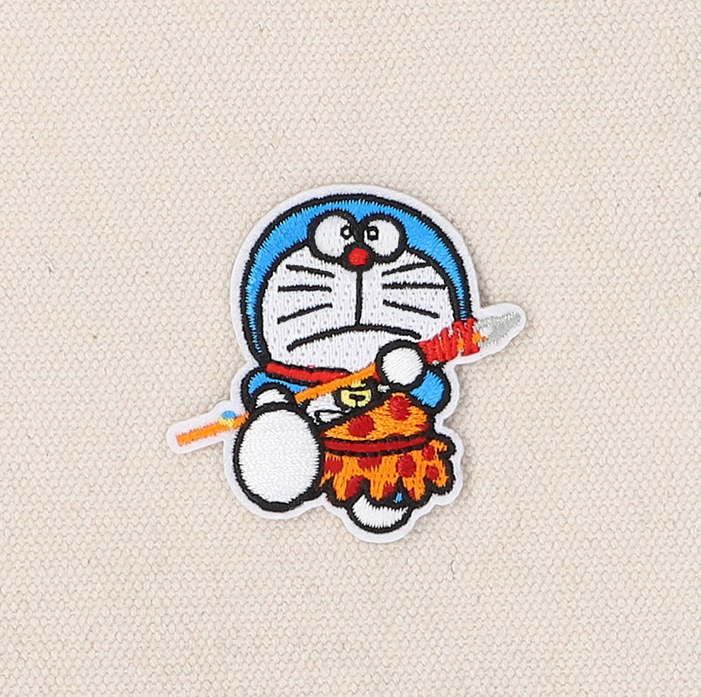 未來百貨限定 多啦A夢電影刺繡章
