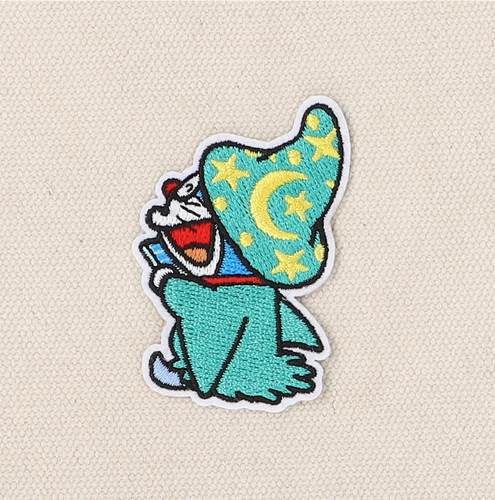 未來百貨限定 多啦A夢電影刺繡章