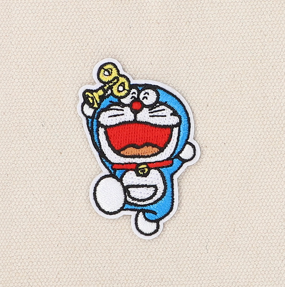 未來百貨限定 多啦A夢電影刺繡章