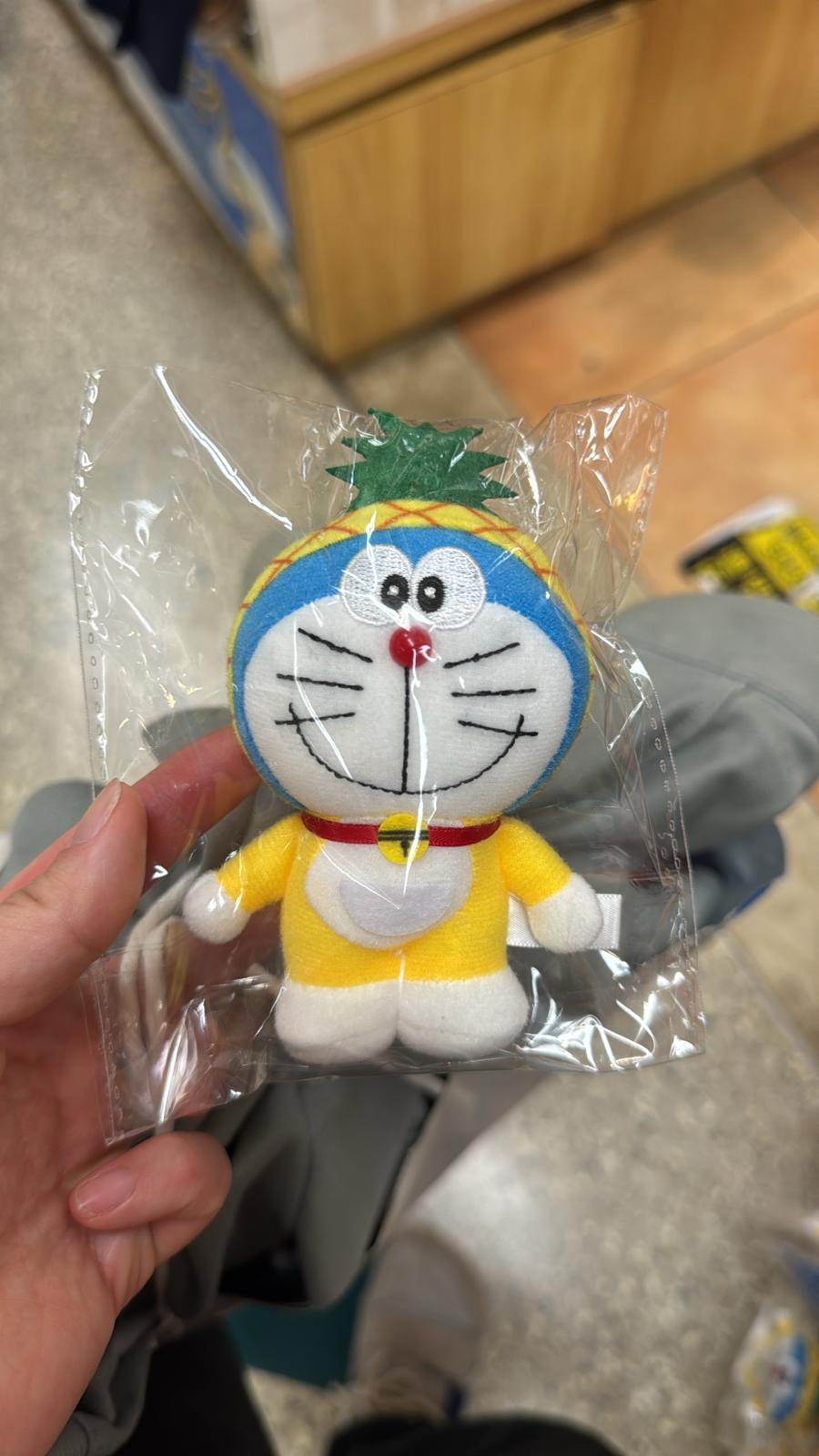沖繩限定多啦A夢公仔