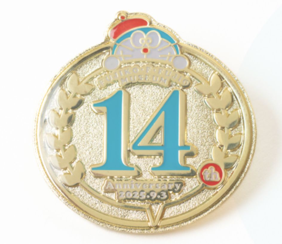 不二雄館限定 多啦A夢14周年Pin