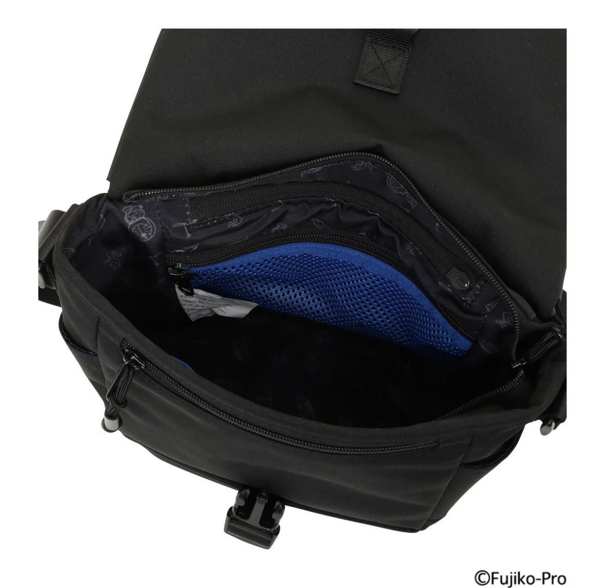 Sacbar 多啦A夢攤地型格細單肩包