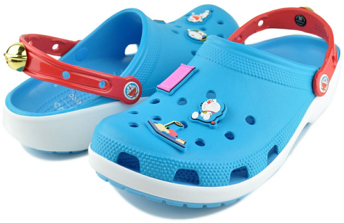 Crocs x 多啦A夢拖鞋