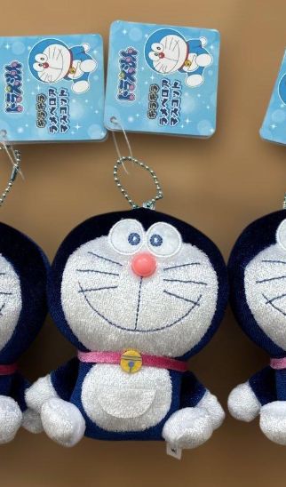 多啦A夢反光毛款公仔掛飾