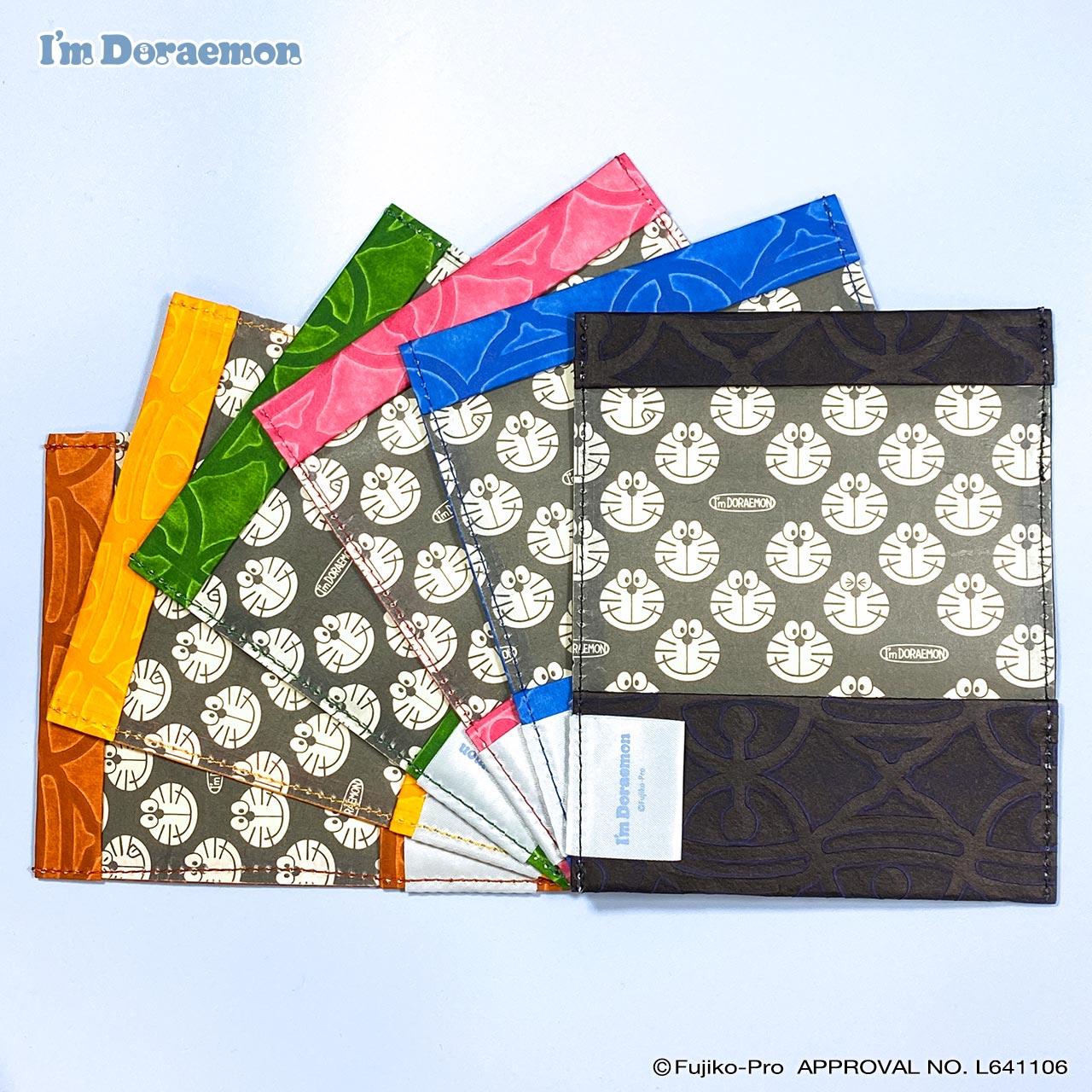 I'm Doraemon 浮き紙 Card Case