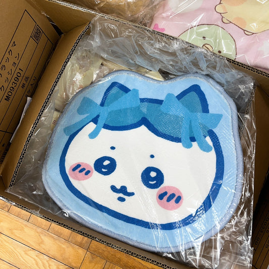 Chiikawa 絲帶大頭防滑地毯