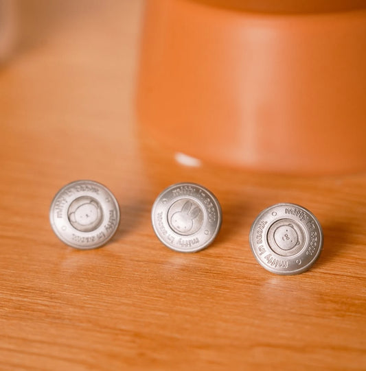 (1月到貨)Miffy 韓國首爾限定 Denim牛仔布紐扣徽章