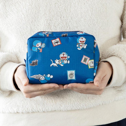 未來百貨限定 多啦A夢Enjoy Your Trip Pouch