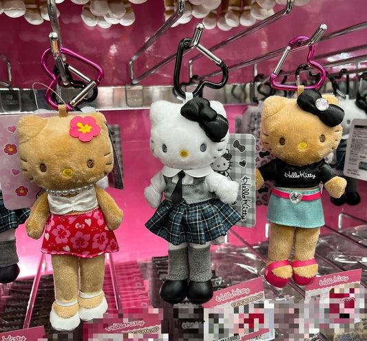 Donki 限定長腿Hello Kitty公仔掛飾