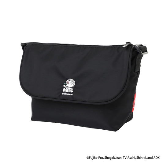 多啦A夢x Manhattan NYLON MESSENGER BAG