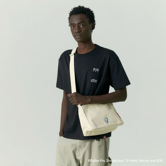 多啦A夢x Manhattan DAISY SHOULDER BAG CANVAS