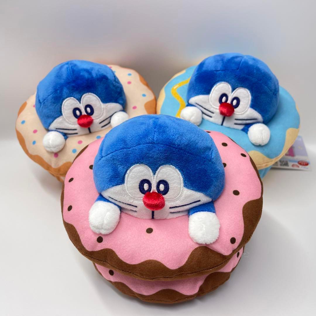 多啦A夢冬甩14 cm公仔