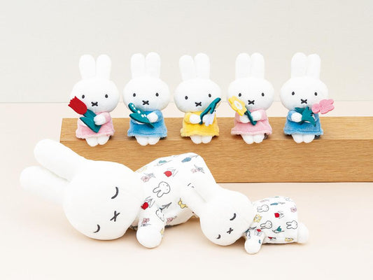 Miffy bloom 春季限定：手拿小花系列