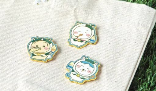Chiikawa Mogumogu本舖小樽店 金屬襟章