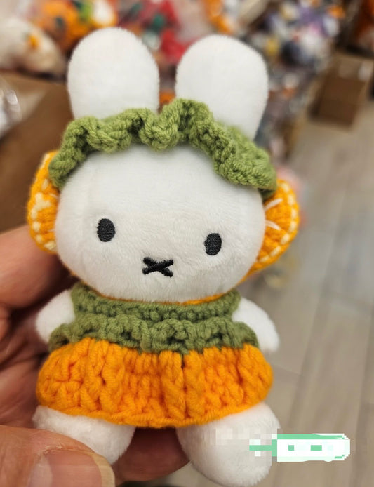 Miffy 濟州島限定 綠橙色裙公仔掛飾