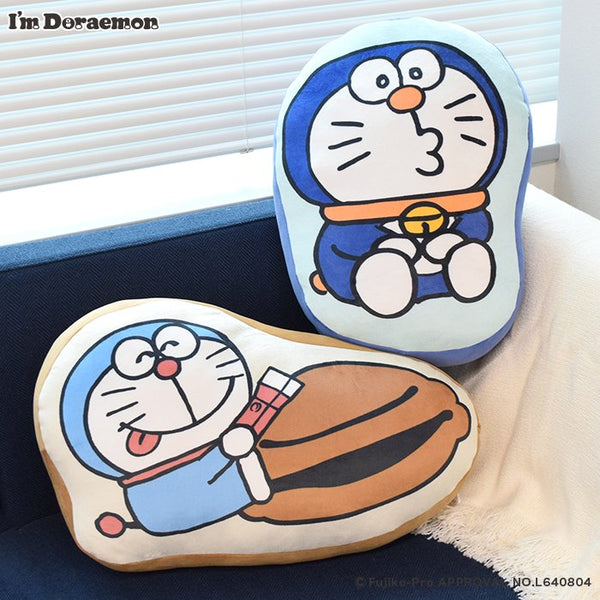 Flowering 多啦A夢Cushion