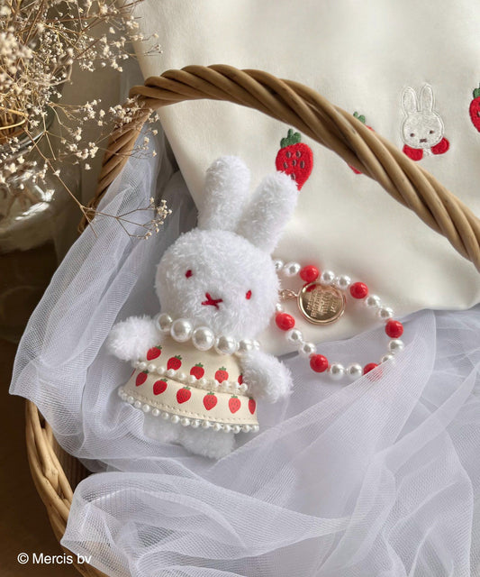 Miia x Miffy 原宿限定士多啤梨米色裙￼公仔掛飾 - Kiiro Japan