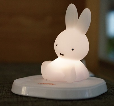 Miffy 無線充電枱燈 MOQ12