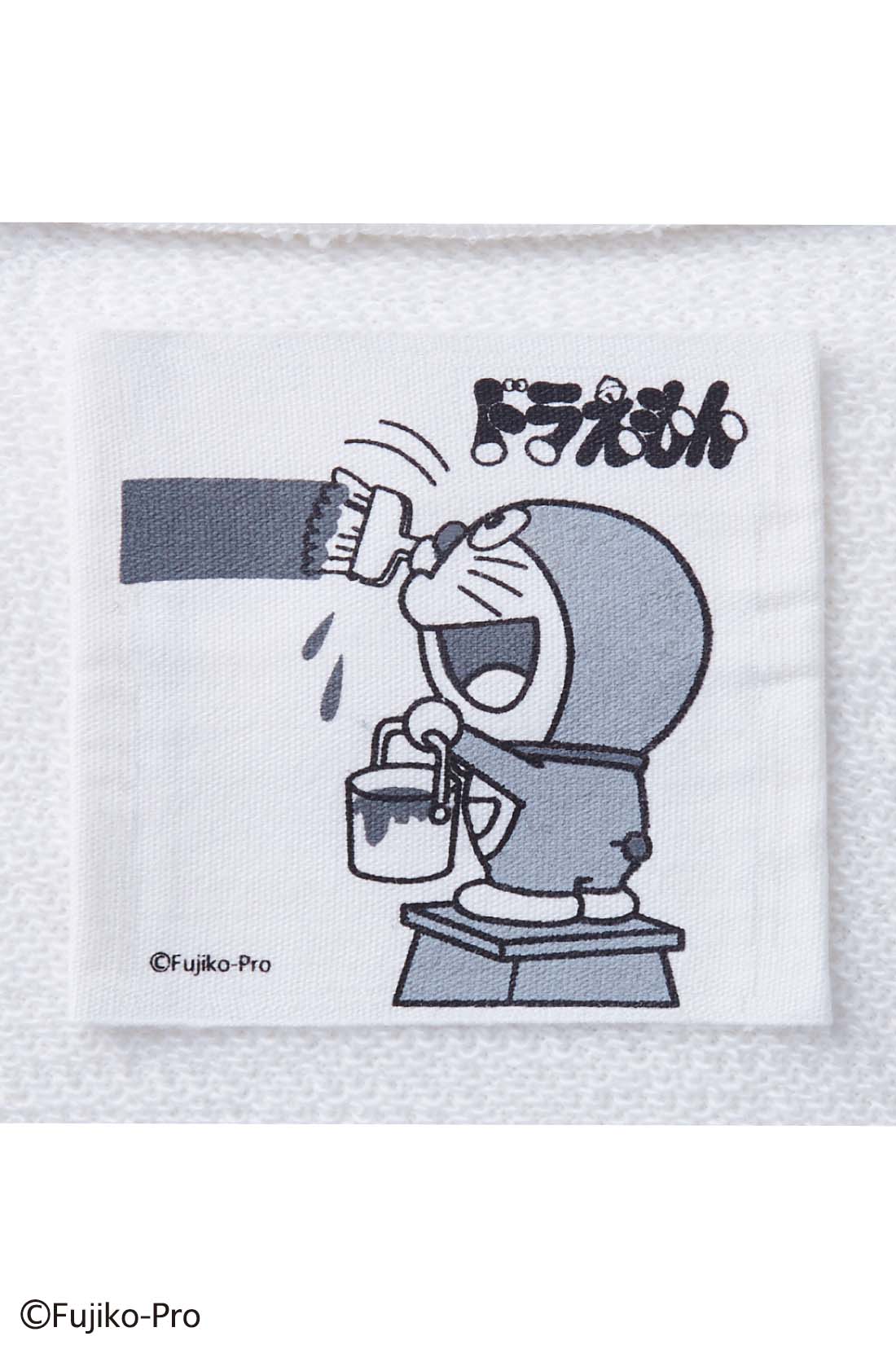 多啦A夢無重力油漆衛衣(到貨時間會比較長)